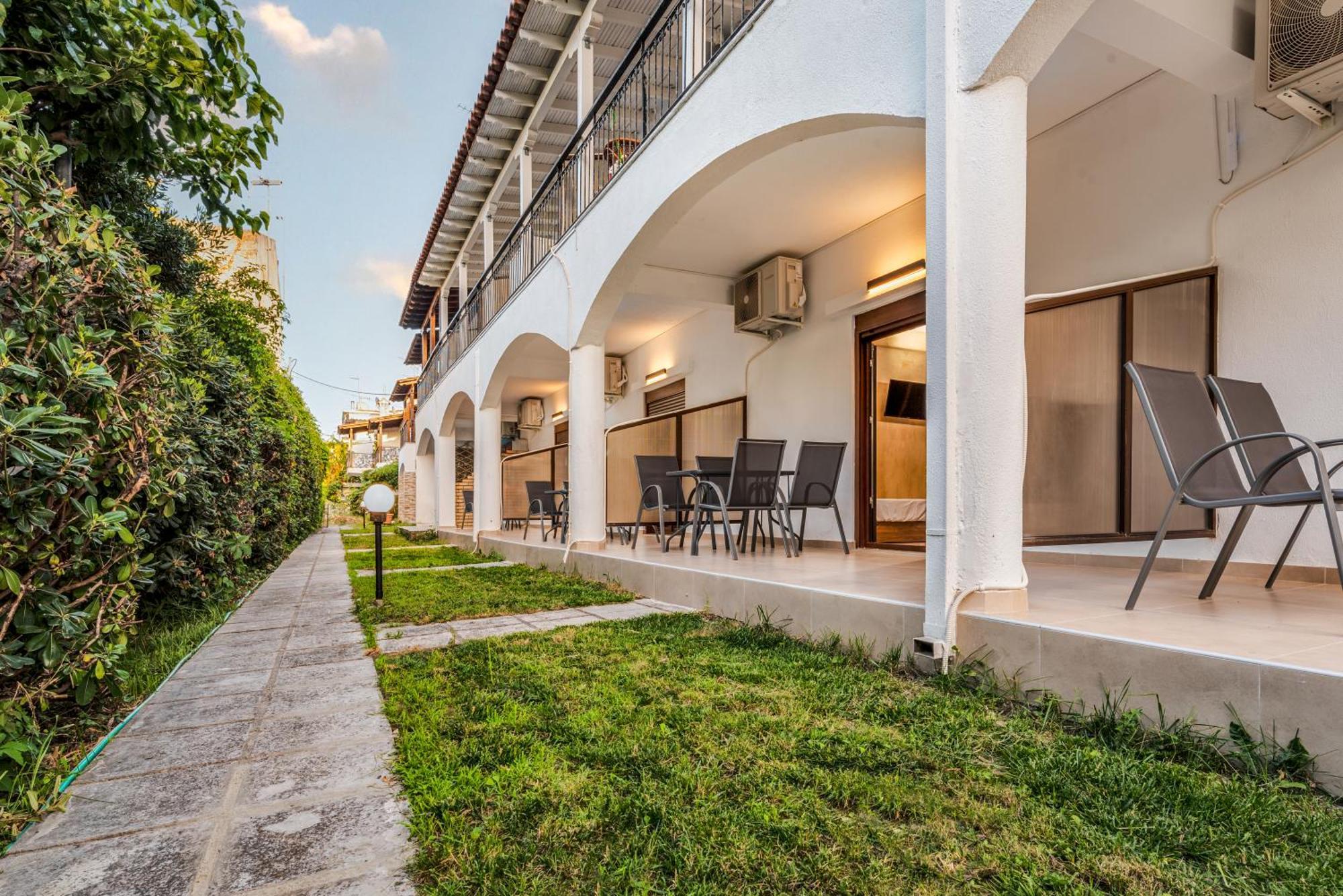 Odyssey Accommodation Pefkochori Extérieur photo